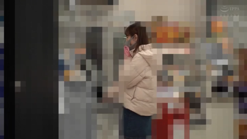 あおいれながイラマスクを着けたまま買い物チャレンジに挑むAVシーン